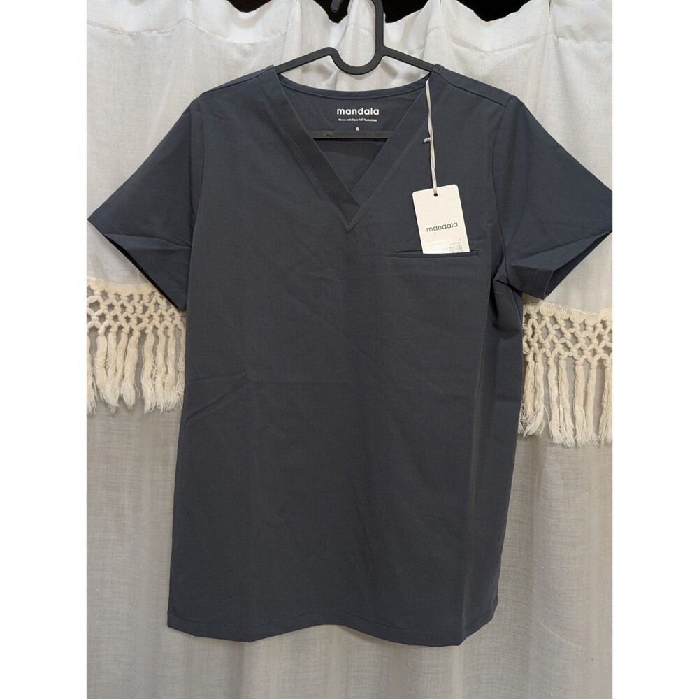 Mandala Scrubs Top Women's Small Gray Workwear Medical Polyester Blend NWT